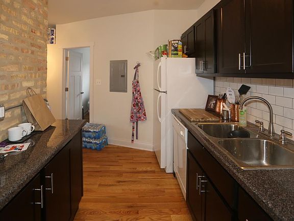 3rd image of 4744 N Whipple St APT 3A