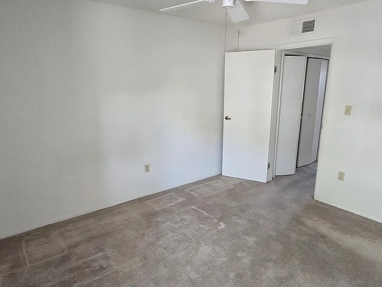 5518 E Lindstrom Ln #1026 — Photo 6