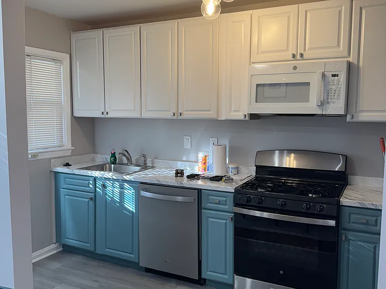 3017 23rd St SE — Photo 2