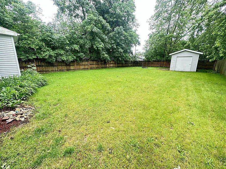124 Miller St — Photo 3