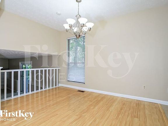 4th image of 8044 Buckland Dr