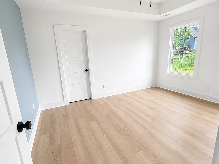 2417 Eagle Pass — Photo 8