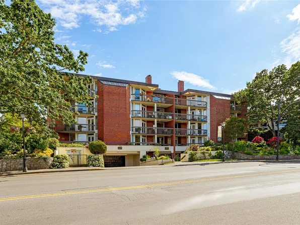 2119 Oak Bay Ave #204-OAK, Victoria, BC V8R 1E8