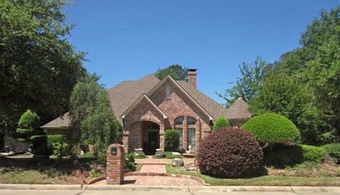 1st image of 5609 Stoneridge Dr