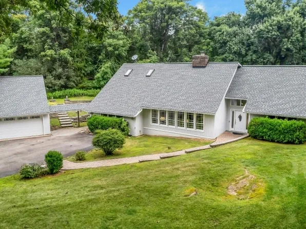 138 Meadows Rd, Lafayette Twp., NJ 07848