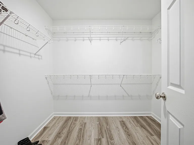 2948 Lashmit Dr — Photo 8