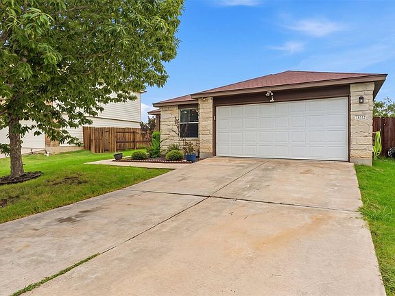 2nd image of 18512 Great Falls Dr