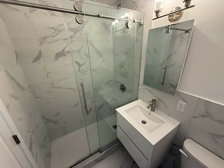 155 E 34th St #3H — Photo 10