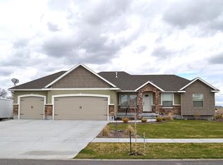 862 Pine Brook Ln, Rexburg, ID 83440
