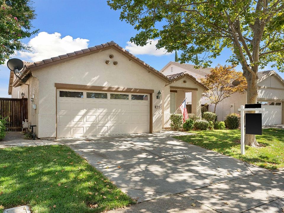 1st image of 3941 Coldwater Dr