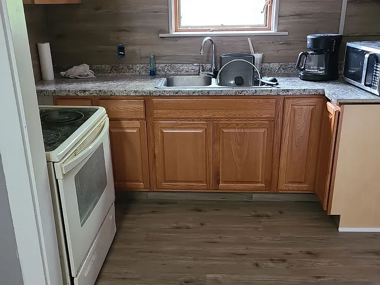 37 Erchles St #1 — Photo 8