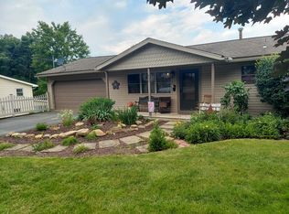 437 Wiley Ave, Franklin, PA 16323