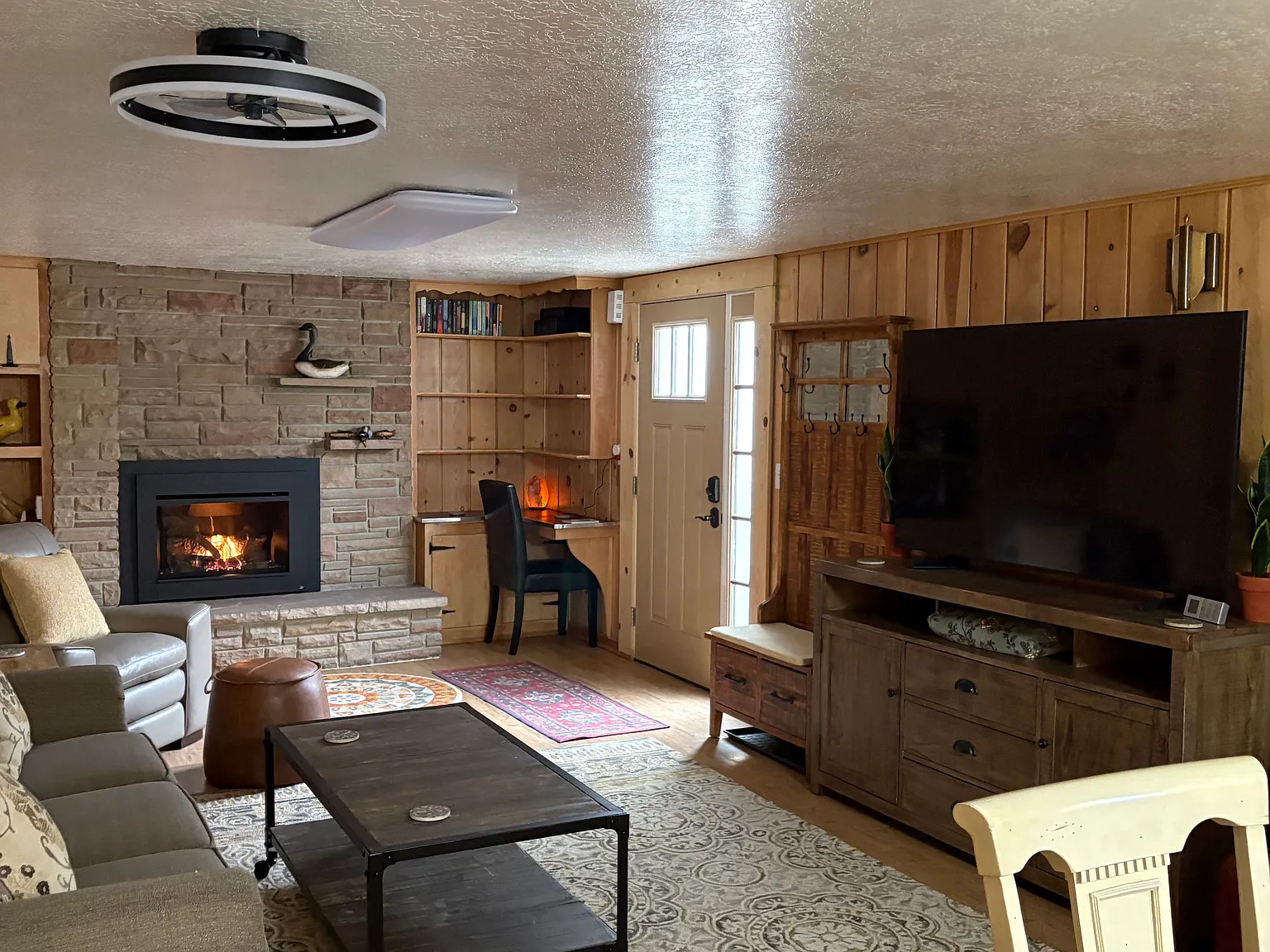 1 bed, 800 sqft, $1,385 — Photo 2