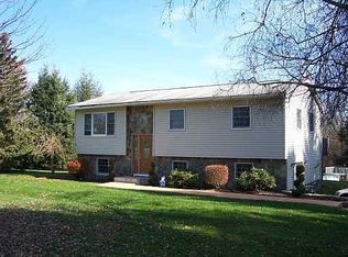 286 Forest Rd, Wallkill, NY 12589