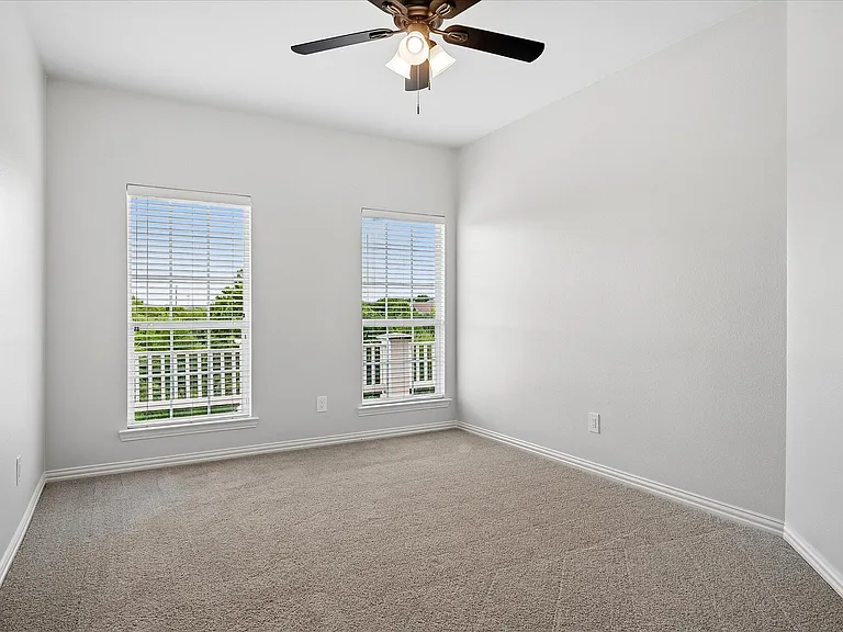 1604 Morning Dove Ct — Photo 13