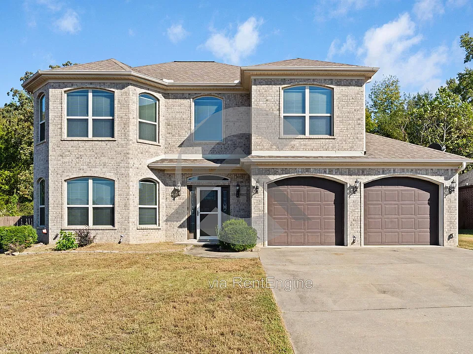 3030 Plateau Dr