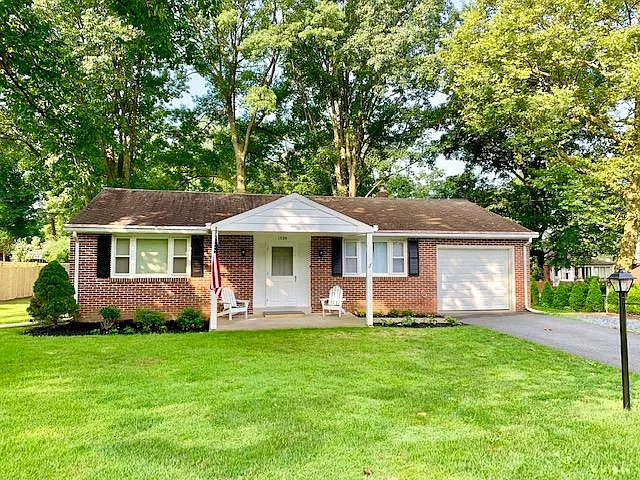 1520 Park Rd photo 1