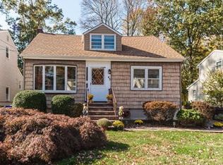 43 N Ashby Ave, Livingston, NJ 07039