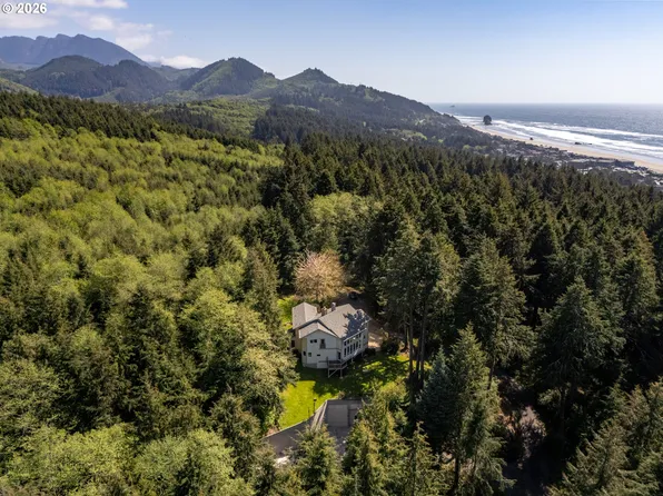 545 Bartel Rd, Cannon Beach, OR 97110