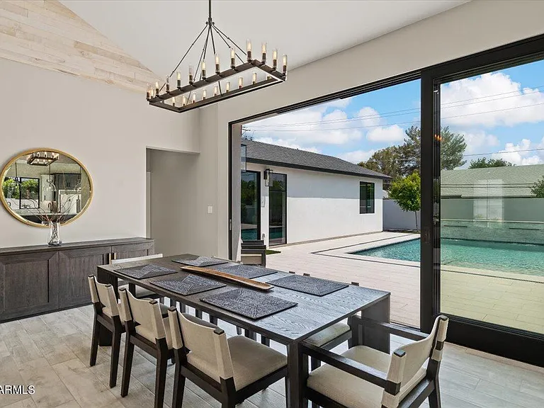 4137 E Earll Dr — Photo 3