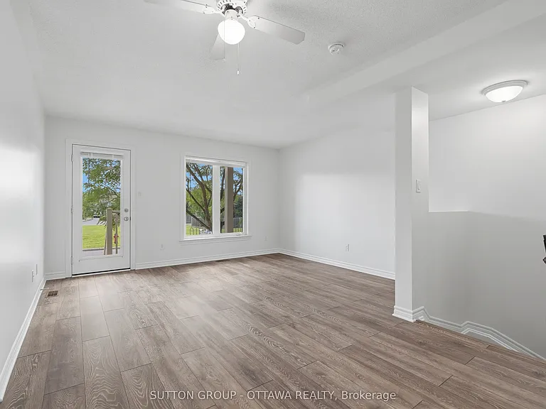 2563 Longfields Dr — Photo 14