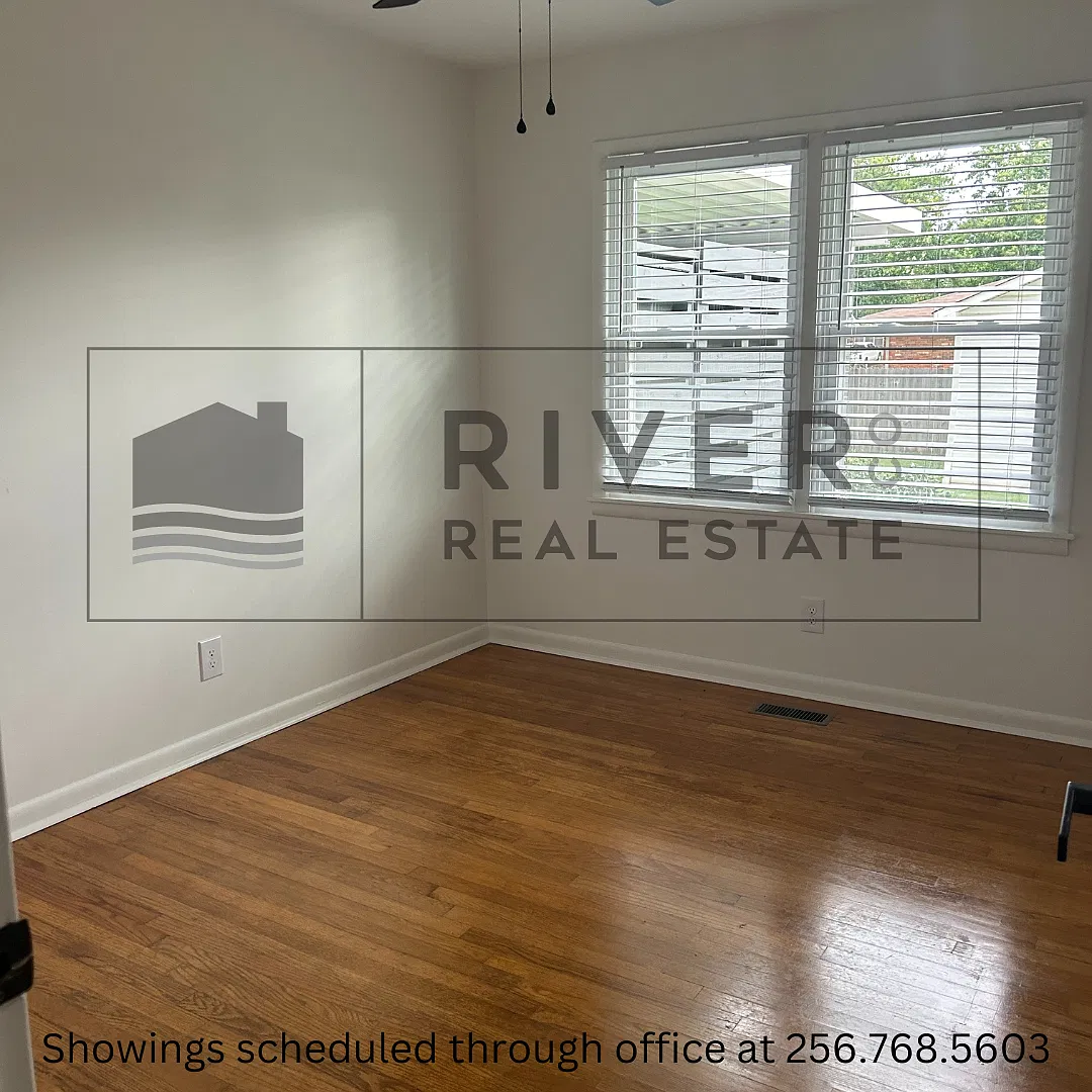 Tyler Ave 909 - 1 — Photo 4
