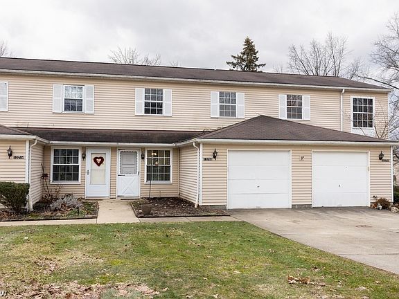 3rd image of 13716 Oakbrook Dr #3716