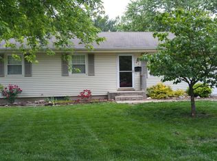 821 S Sheridan Cir, Olathe, KS 66061