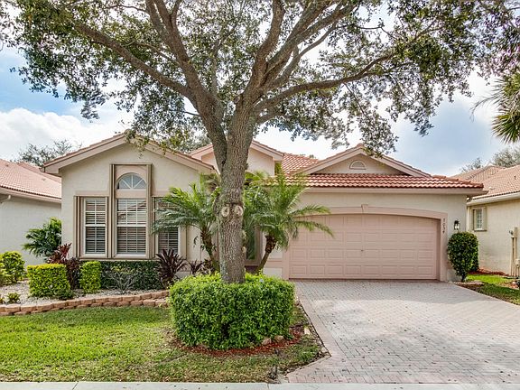 3rd image of 7054 Bent Menorca Dr