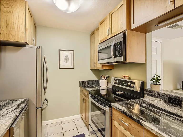 4670 White Rock Cir #4 — Photo 12
