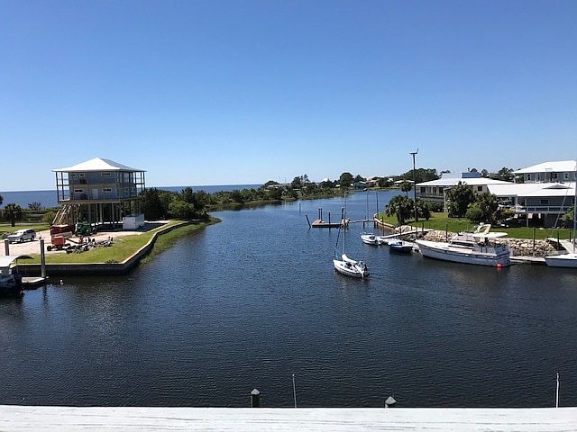 1st image of 177 Harbour Point Dr