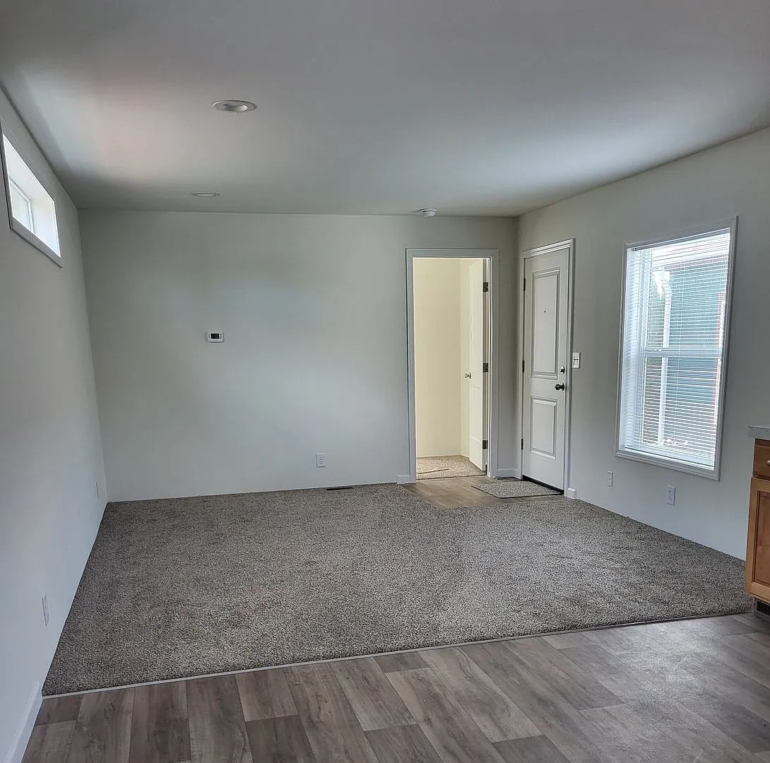 340 W. Prairie Street #11 — Photo 2