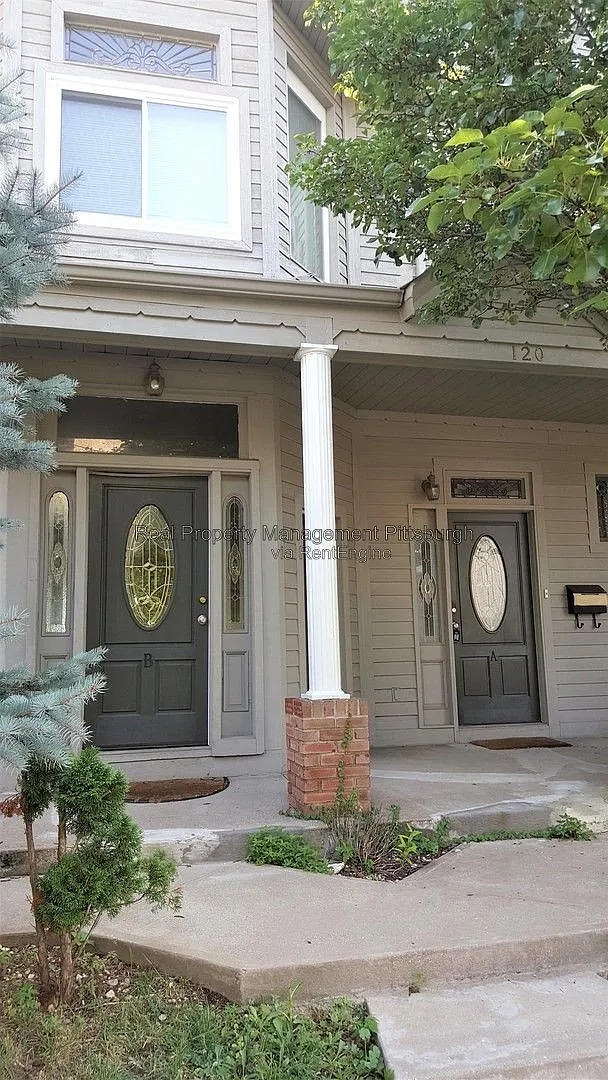 3 bed, 2.0 bath, 1350 sqft, $2,100 — Photo 1