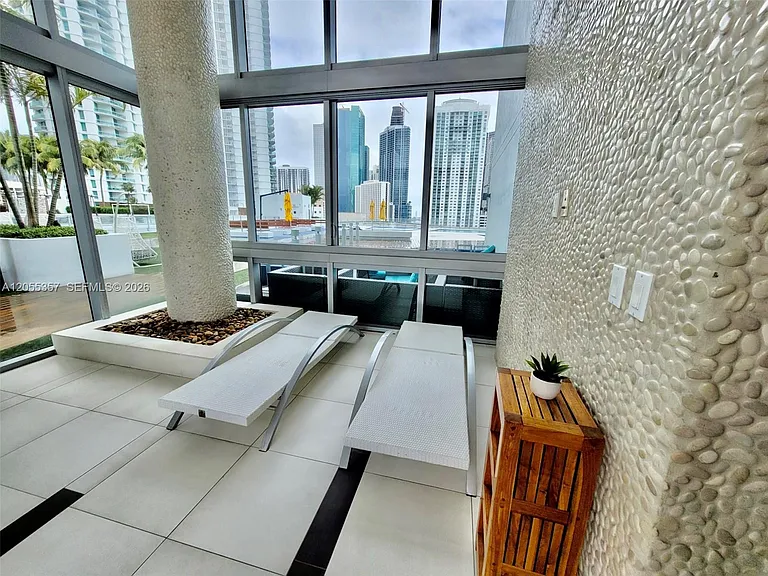 92 SW 3rd St #1808 — Photo 58