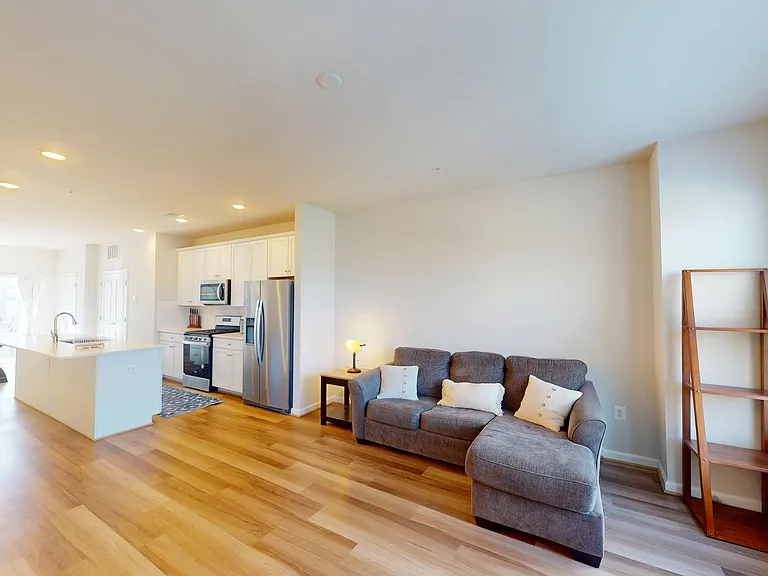3485 Cormorant Dr — Photo 13