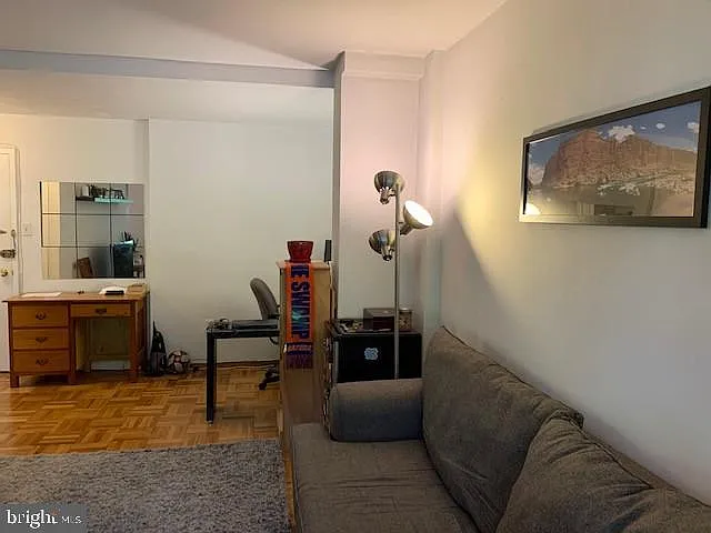 4000 Tunlaw Rd NW #430 — Photo 9