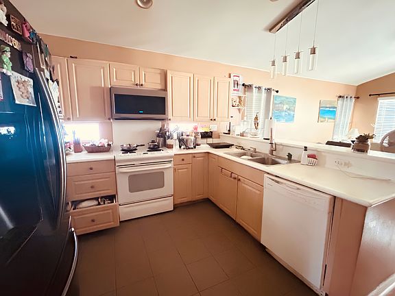 Kitchen Pic1