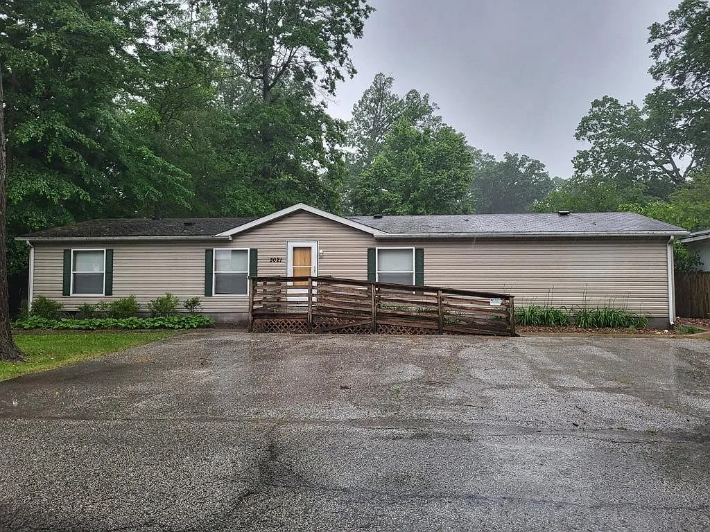 3021 Jackson St photo 1