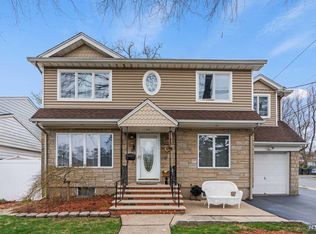 176 W Broad St, Bergenfield, NJ 07621