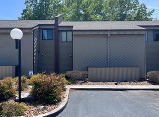10 Lakeshore Ter UNIT 67, Crossville, TN 38558