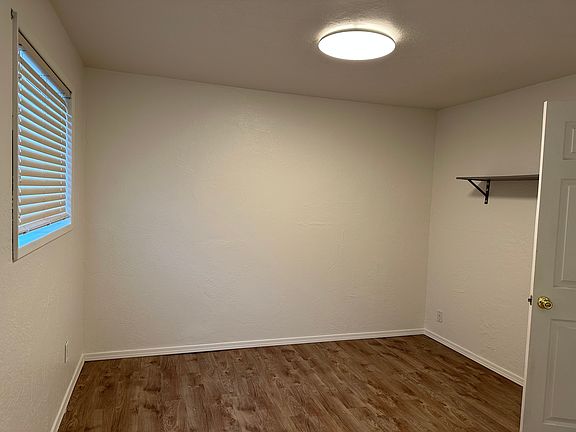 4th image of 1720 N Navajo Dr