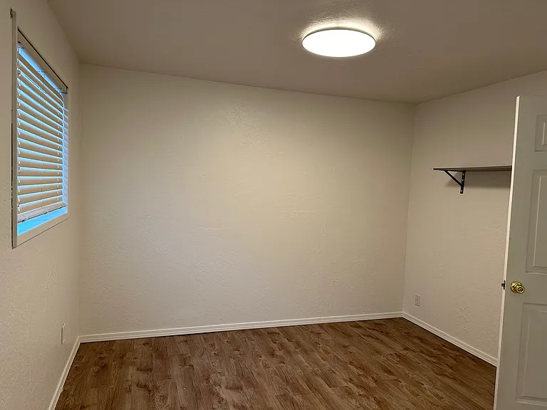 1720 N Navajo Dr — Photo 4