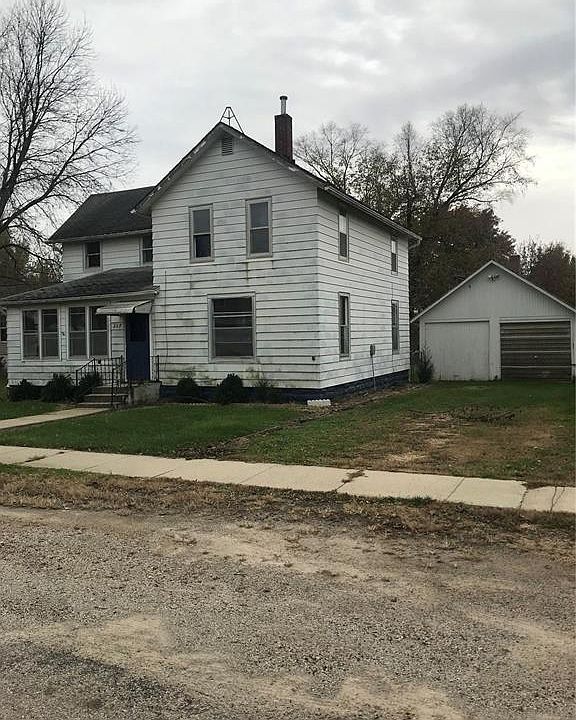 1st image of 207 W Jones St