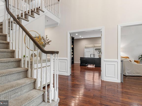 4th image of 1224 Gulph Creek Dr