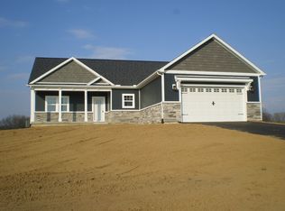 5645 Mason Rd, Howell, MI 48843