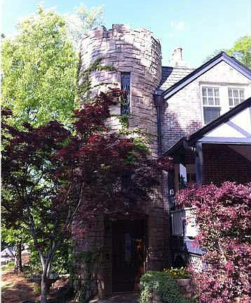 3rd image of 1 Abbey Ln