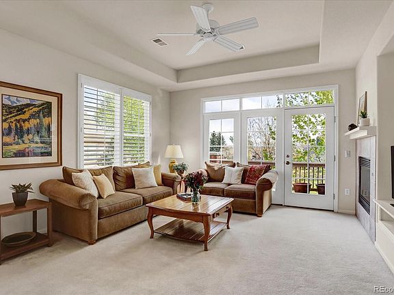 4th image of 2250 S Vaughn Way #202