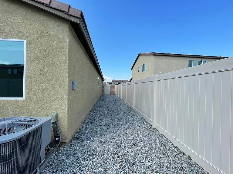 29266 Bronco Ct — Photo 15