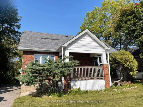 140 Maria St, Peterborough, ON K9H 1B9