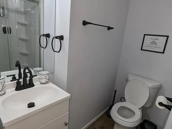 3412 Merrill Pl, Charlotte, NC 28216